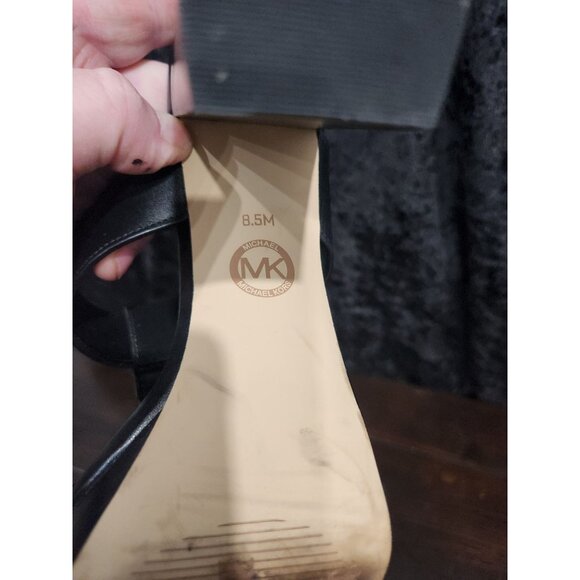 EUC Michael Kors Becker T-Strap Black Leather Sandal/Sz. 8.5M - Picture 9 of 9